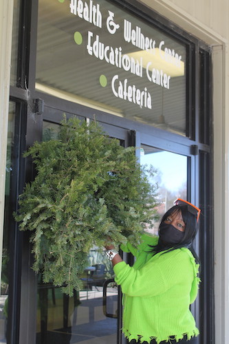 Wreath Removal
